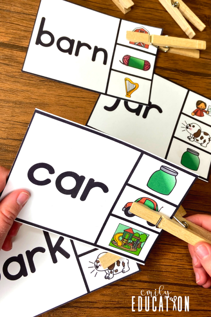 r controlled vowels clip cards center activity